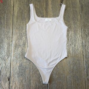 Aritzia Babaton Bodysuit Tanktop Sleeveless One Piece Slimming Gray Size Small